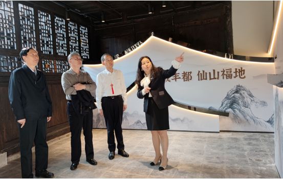 雷竞技RAYBET·(中国)官方网站中国国际文化传播中心执行主席龙宇翔到大足区丰(图8)